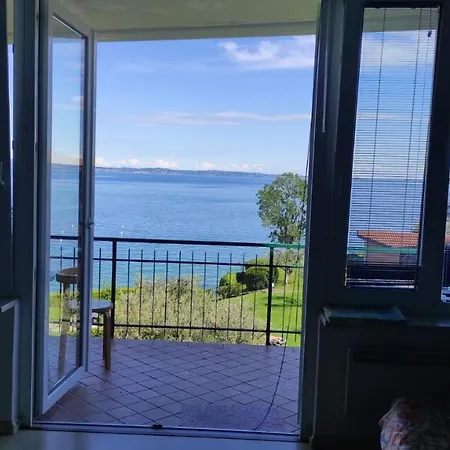 Apartment Front Amazing View Manerba del Garda